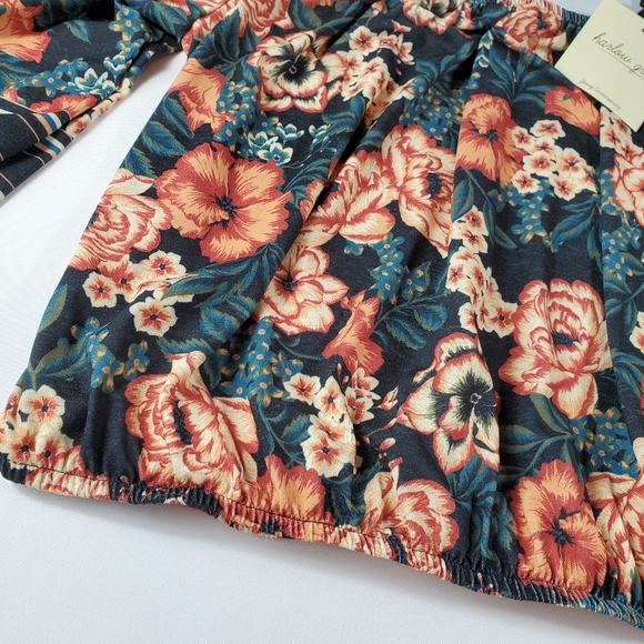 💥Just In💥 Off Shoulder Crop M NWT - Picture 3 of 7